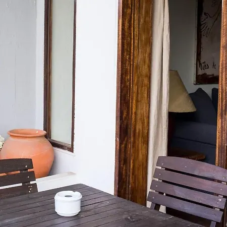Traditional And Charming Flat - 15min To The Sea