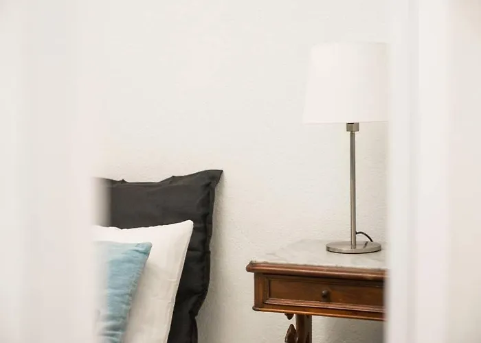 Traditional And Charming Flat - 15min To The Sea Estoril