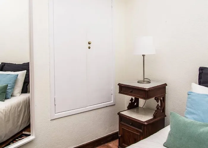 Traditional And Charming Flat - 15min To The Sea Appartamento